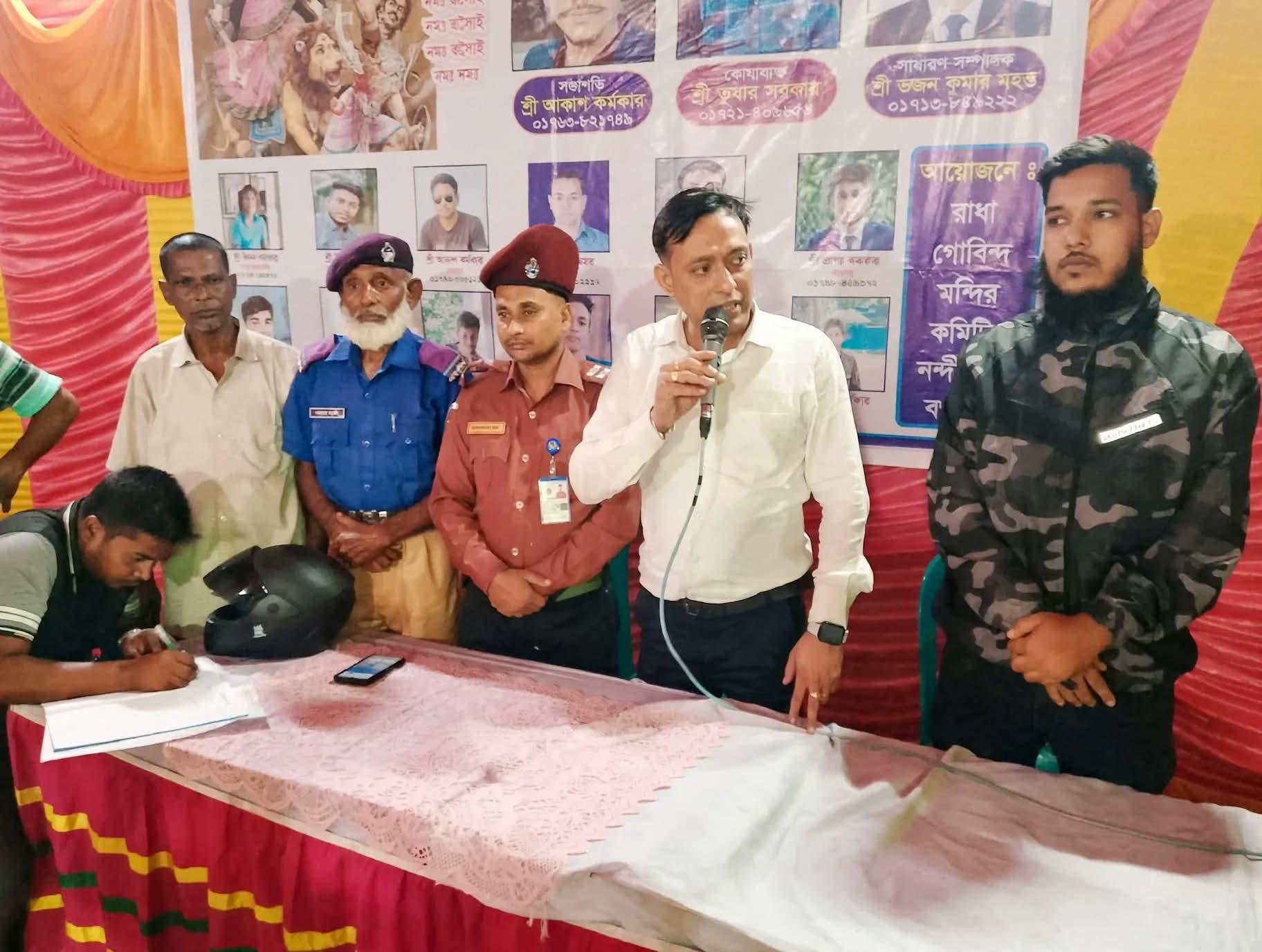 নন্দীগ্রামে বিভিন্ন দুর্গাপূজামণ্ডপ পরিদর্শন করলেন যুবদল নেতা রুবেল