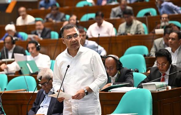 টানা বিরতি কাটিয়ে আজ পুনরায় বসছে সংসদ অধিবেশন