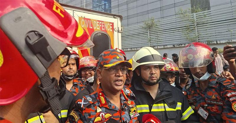 টঙ্গীর ড্রাগ ইন্টারন্যাশনালের আগুন সোয়া ৩ ঘণ্টায় নিয়ন্ত্রণে